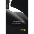 Las nubes en el agua