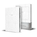 Biblia Católica En Español. Boda, Bautizo, Primera Comunión, Confirmación Y Cumpleaños. Caja Blanca Regalo / Catholic Bible. Spanish-Language, Leather
