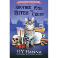 Another One Bites The Crust (LARGE PRINT): Oxford Tearoom Mysteries - Book 7