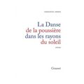 Danse de la poussière dans les rayons du soleil