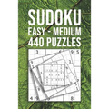 SUDOKU easy - medium 440 Puzzles: For Beginner And Novice Solvers Entertaining Game To Keep Your Brain Active